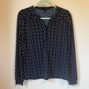 BANANA REPUBLIC Navy Patterned Button Front Henley Blouse XS